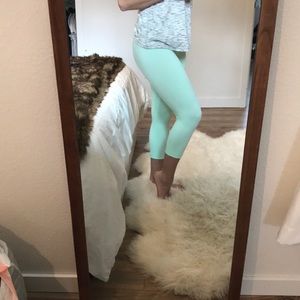 Mint crop lulu lemon leggings